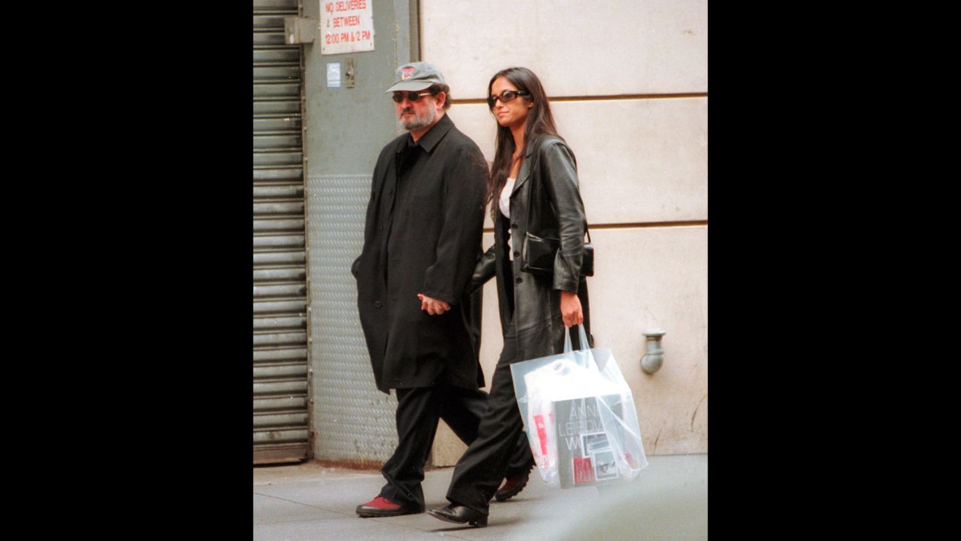 Rushdie and girlfriend Padma Lakshmi walk along Madison Avenue in New York on March 30, 2000. 