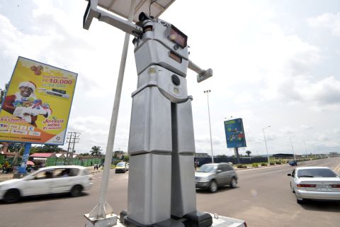 "The traffic is a big problem in the rush hours," said Vale Manga Wilma, president of the DRC's National Commission for Road Safety. "With the robots' policemen intelligence, the road safety in Kinshasa becomes very easy."