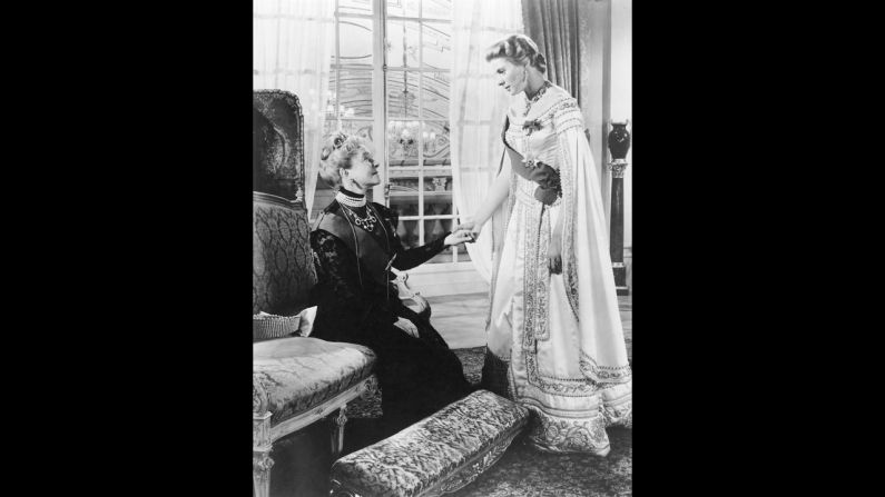 <strong>Ingrid Bergman (1957):</strong> Ingrid Bergman, right, appears with Helen Hayes in a scene from the movie "Anastasia." Her performance earned her a second Oscar for best actress.