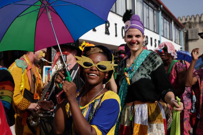 Sauti za Busara included a street carnival parade on the opening day, professional networking forum, and screenings of award-winning African music feature films.