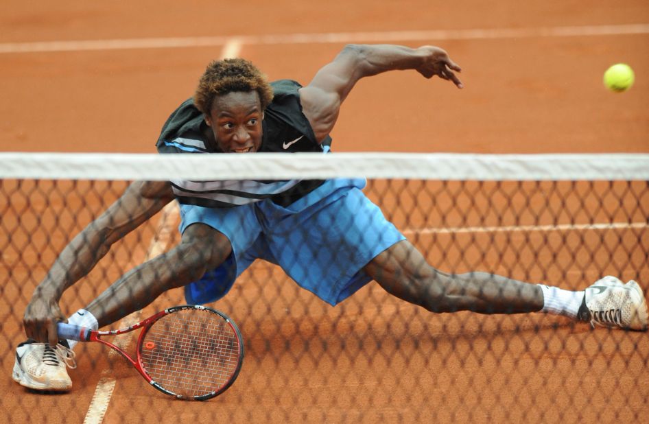 Murray described Monfils as probably tennis' best ever athlete but the elastic 27-year-old has made it to only one grand slam semifinal and rarely sparkles at big tournaments outside France. 