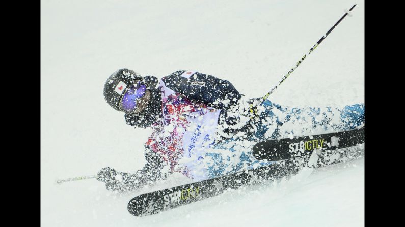 Japan's Kentaro Tsuda crashes in the men's halfpipe on February 18.