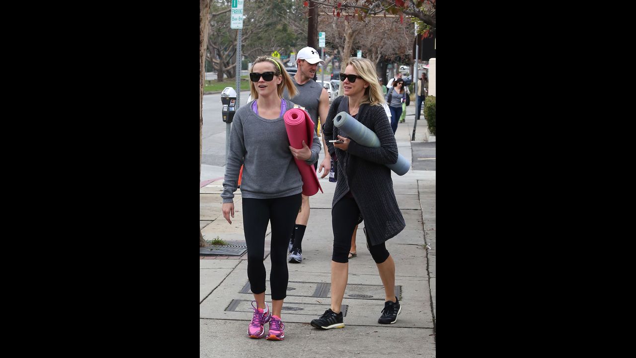 Actress pals Reese Witherspoon and Naomi Watts head to a yoga class  in leggings and sweatshirts.