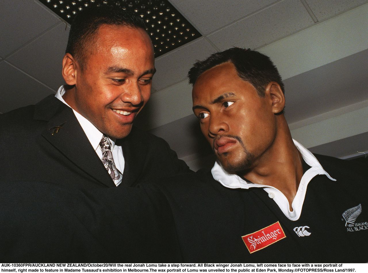 In 1997, Lomu was honored by Madame Tussauds in London, which created a life-size waxwork doll.   