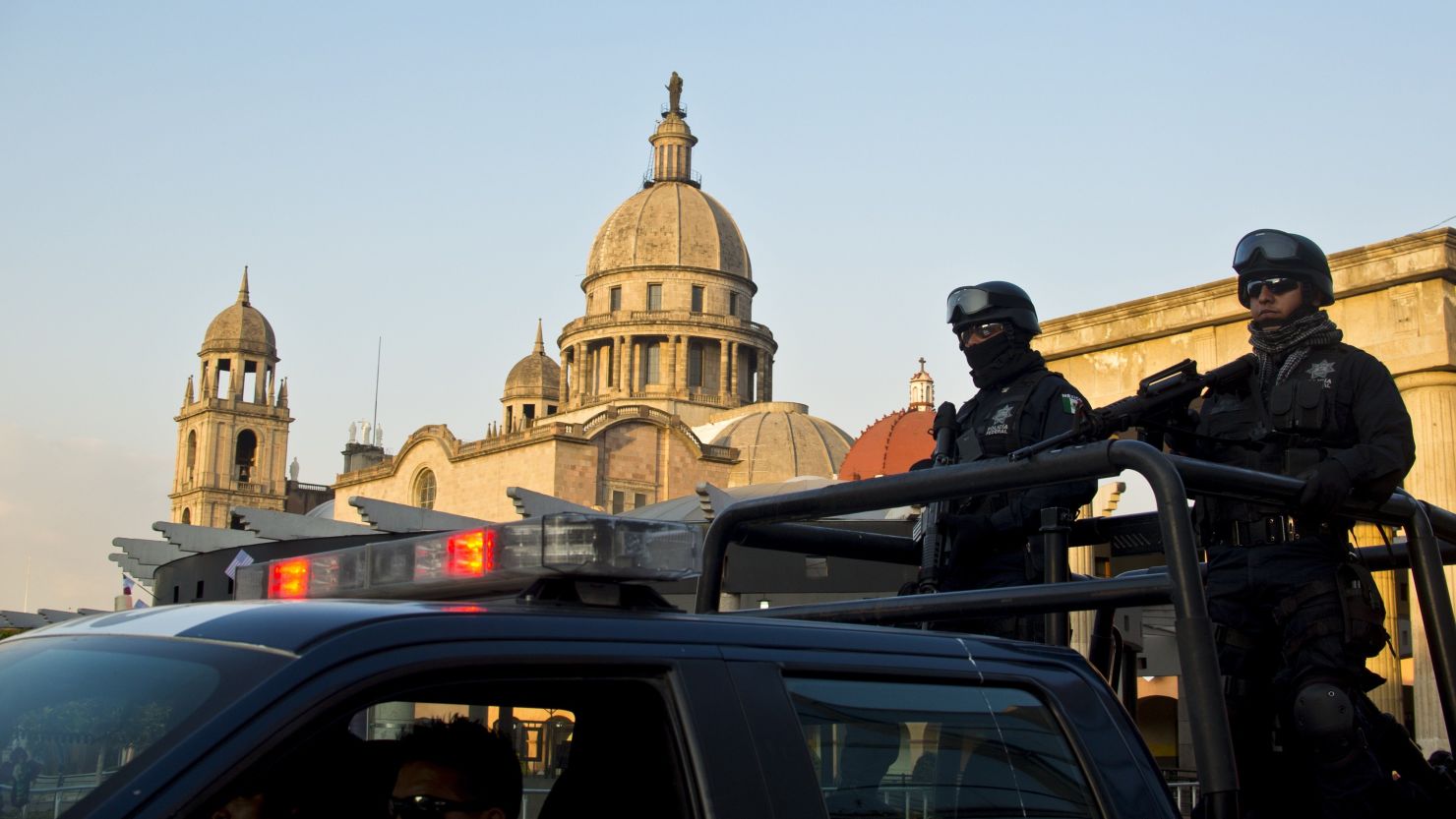 Mexican police prepare for the North American Leaders' Summit in Toluca, Mexico, on February 19, 2014.