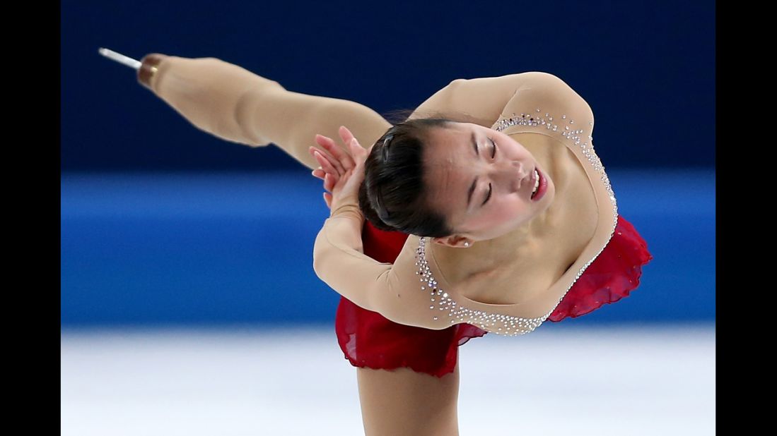 Chinese figure skater Kexin Zhang performs her short program.