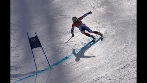 France's Alexis Pinturault competes in the men's giant slalom.