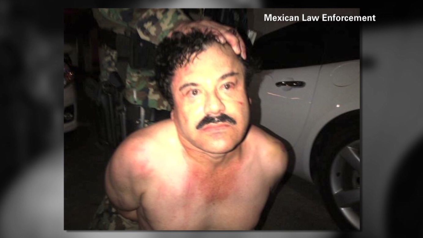 Imagen del capo del cartel de Sinaloa al momento de su captura en un hotel de Mazatlán, en México.