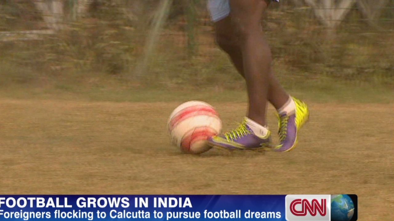 cnni kapur calcutta football_00003511.jpg