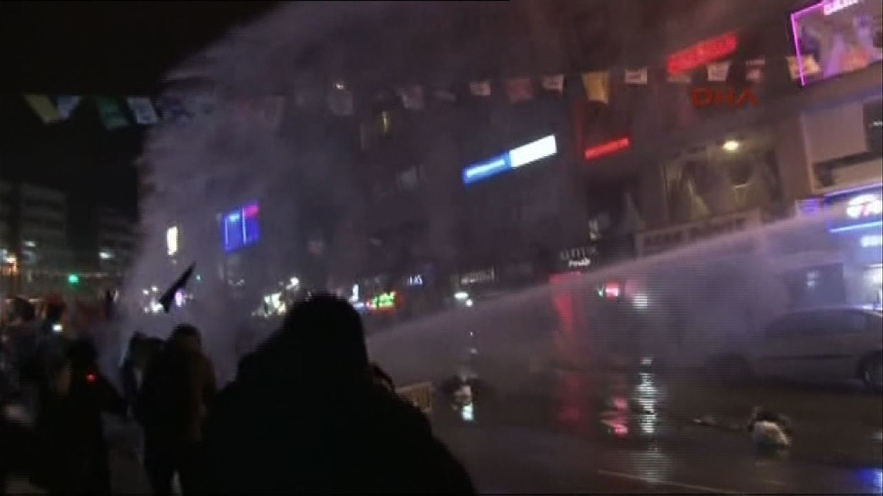 turkey protests tear gas andrew finkel intv_00011323.jpg