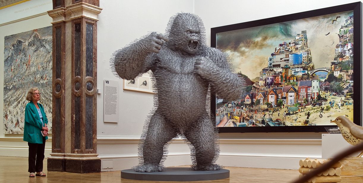 Continuing that creative vein is "Silver Streak," a giant-sized gorilla -- also made from 3,000 coat hangers -- housed in a museum in Glasgow.