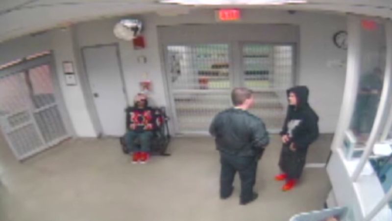 Police video of Bieber sobriety test