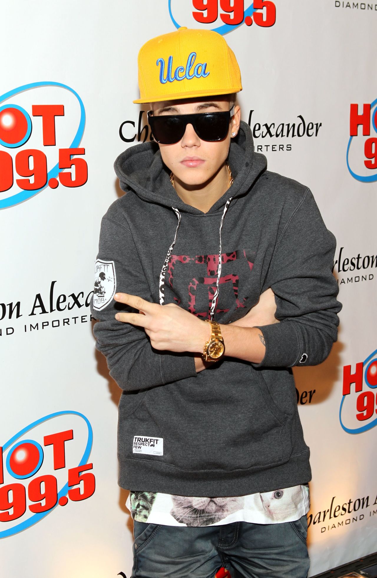 <strong>5. Got serious</strong>: He still wants to see "U Smile," but Bieber has pretty much stopped showing his pearly whites in favor of giving cameras a glare. Usually, said glare is accompanied by a furrowed brow, as expertly done by "Saturday Night Live's" Kate McKinnon. <a href="https://www.cnn.com/2014/02/28/showbiz/gallery/happy-birthday-justin-bieber/www.broadwayworld.com/videoplay.php?colid=665706#.UxEGDOjTnct" target="_blank">(No, seriously, you have to see it.)</a>