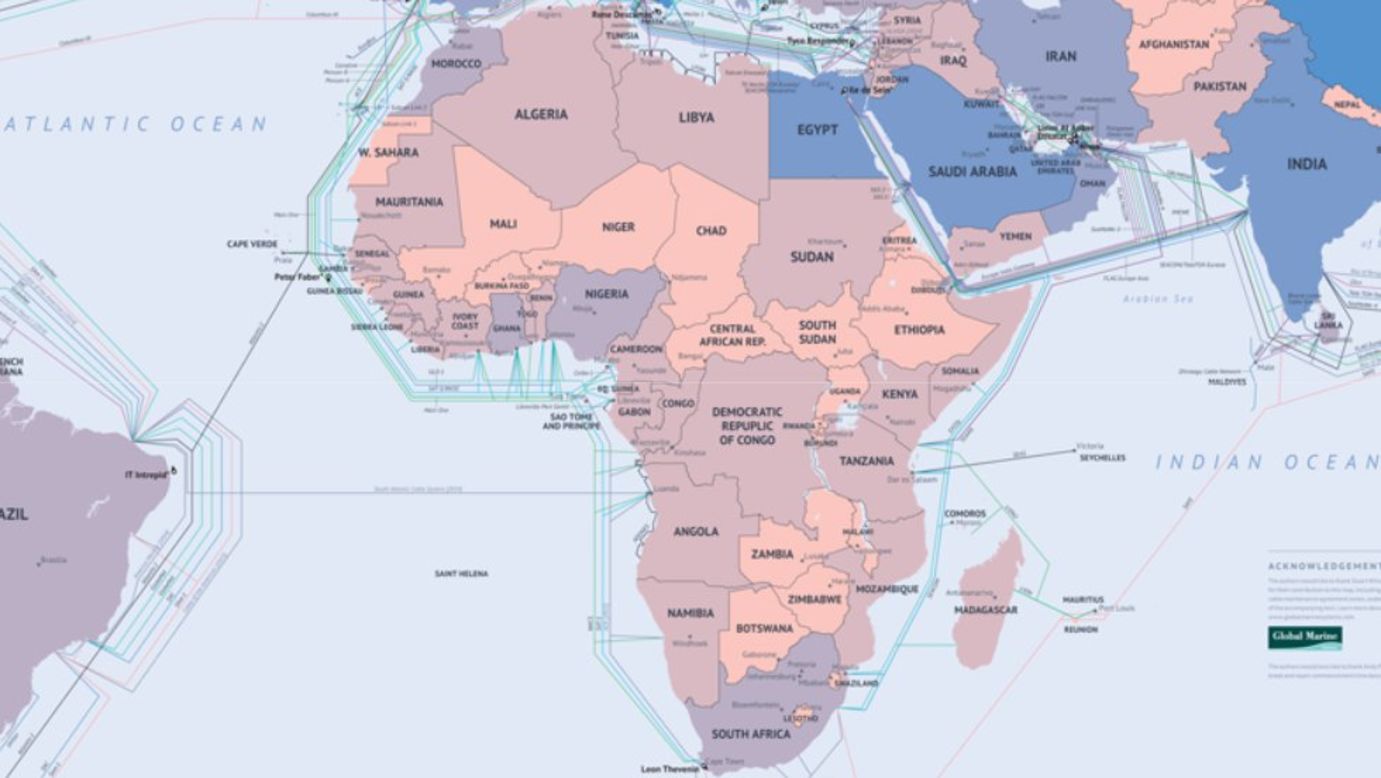 "Los cables en el Atlántico tienen una mayor capacidad que un cable que se encuentra en la costa de África Oriental. La capacidad depende de los conjuntos de mercado que se benefician de los cables". 