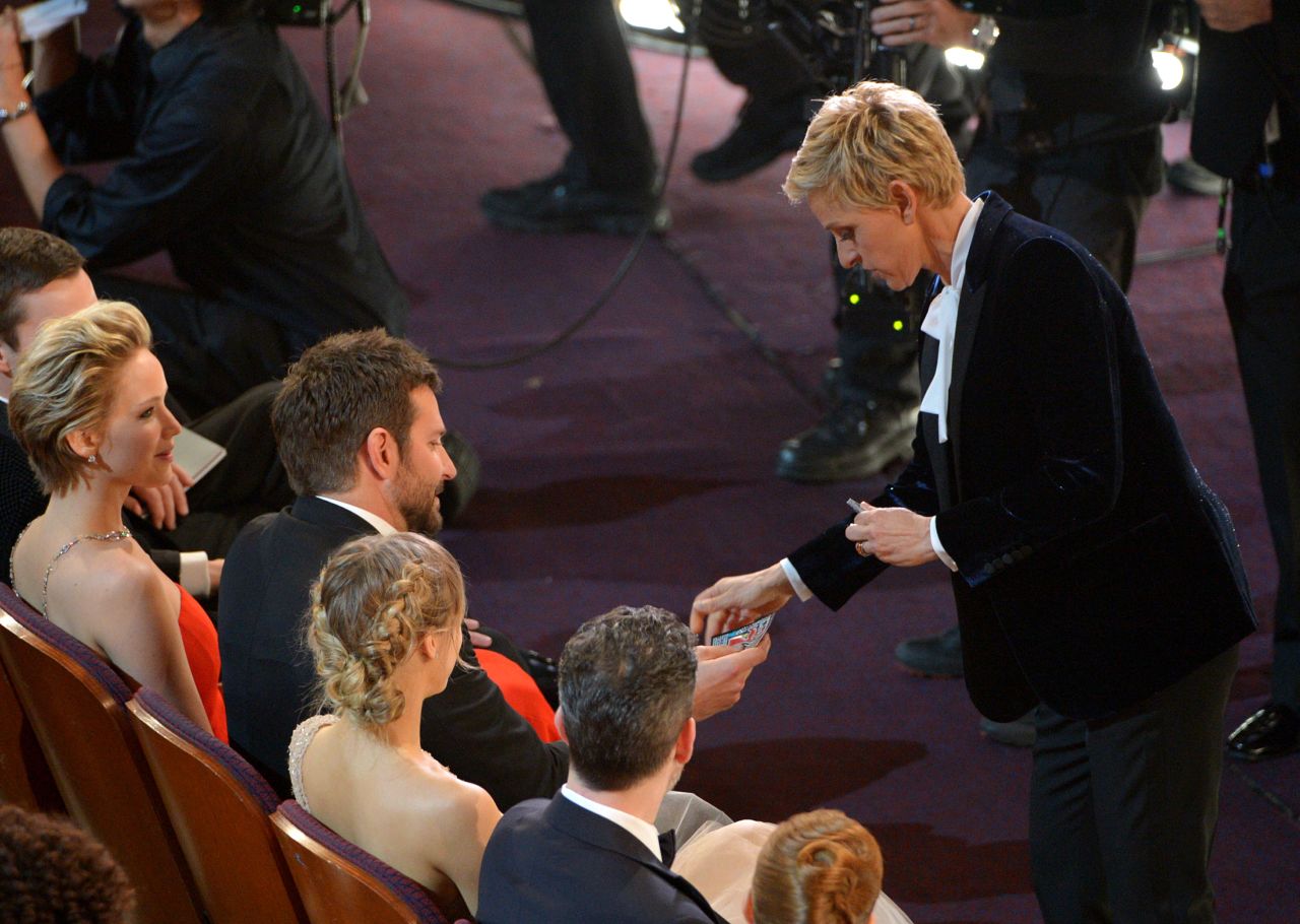 DeGeneres gives Cooper scratch-off lottery tickets -- a "consolation prize" because he didn't win the Oscar for best supporting actor.