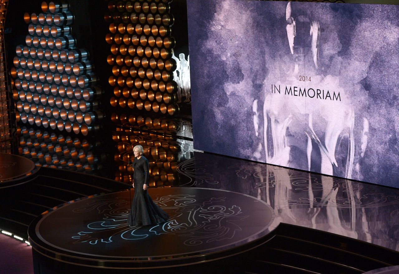 Glenn Close presents the annual "In Memoriam" tribute.