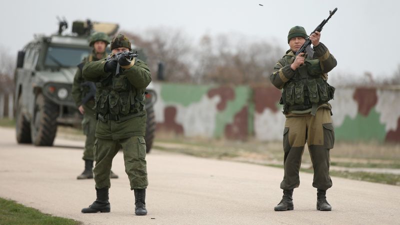 An eerie mood on the ground in Crimea | CNN