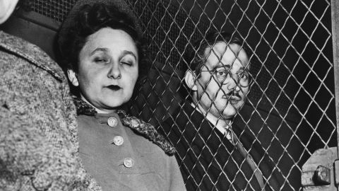 Julius and Ethel Rosenberg (nee Ethel Greenglass) in a Marshal's van en route to the Federal House of Detention, after they had been found guilty of nuclear espionage. They were subsequently executed.  (Photo by Keystone/Getty Images)