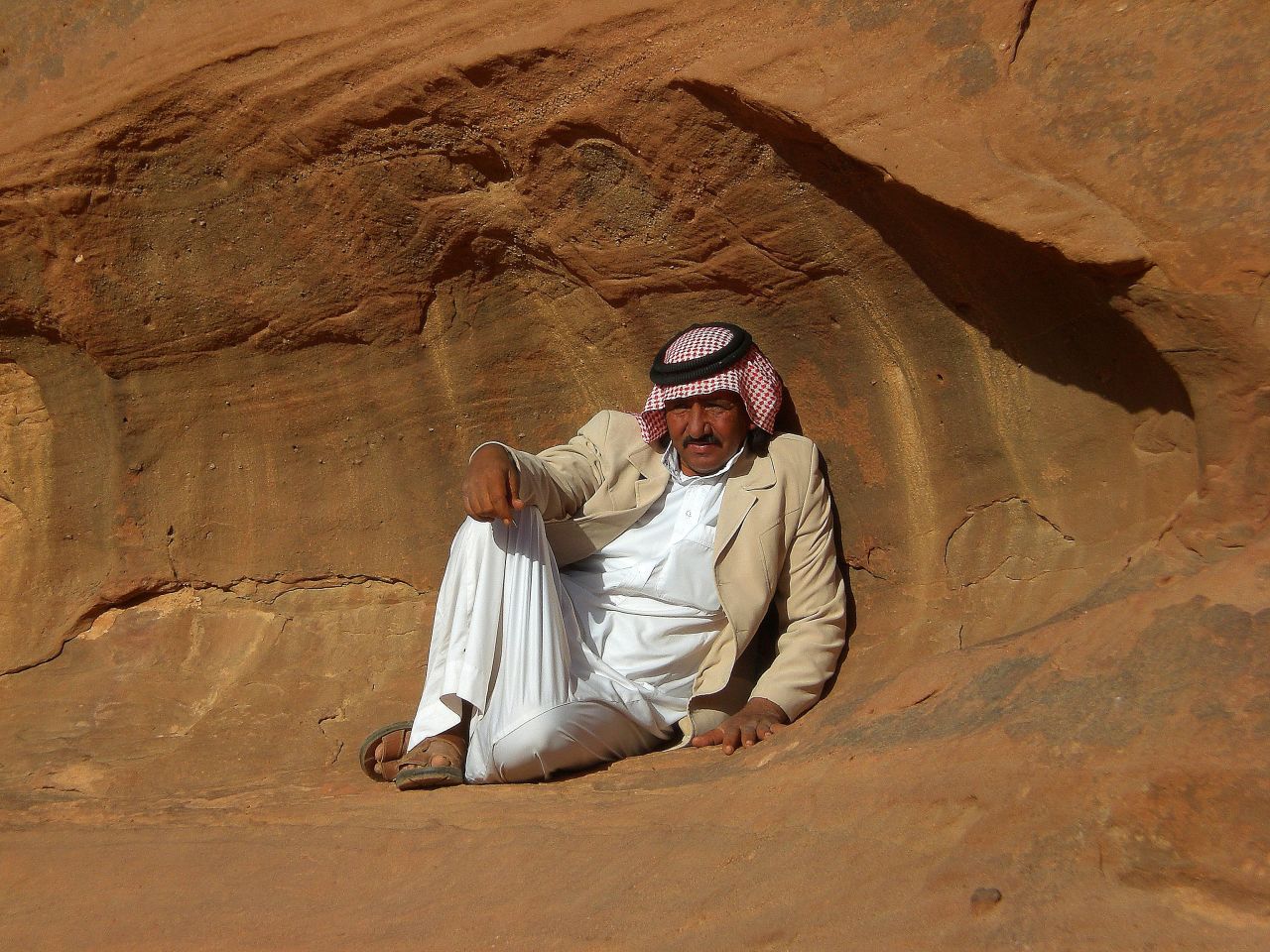 Bedouin culture is at the root of Jordanian hospitality. Ahlan wa Sahlan ("hello and welcome") follows you wherever you go. Hospitality is part of life, founded in a centuries-old nomadic culture.