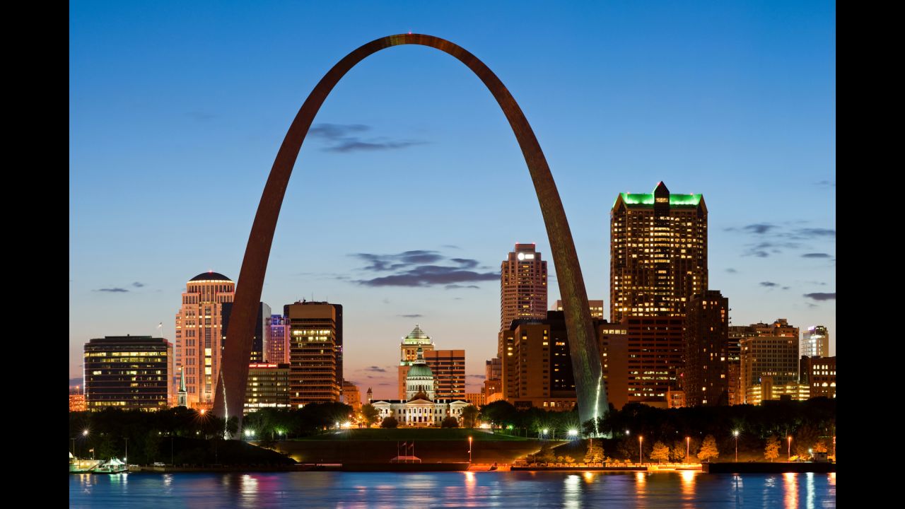 The four-minute elevator ride up the Gateway Arch in St. Louis, Missouri, brings you to the top of the 630-foot-tall wonder.