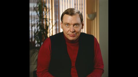 Alan Rachins observes that many people asked if Larry Drake, who played the developmentally disabled messenger Benny Stulwicz, was actually developmentally disabled himself. He's not, but was so convincing he won two Emmys for his performance. 