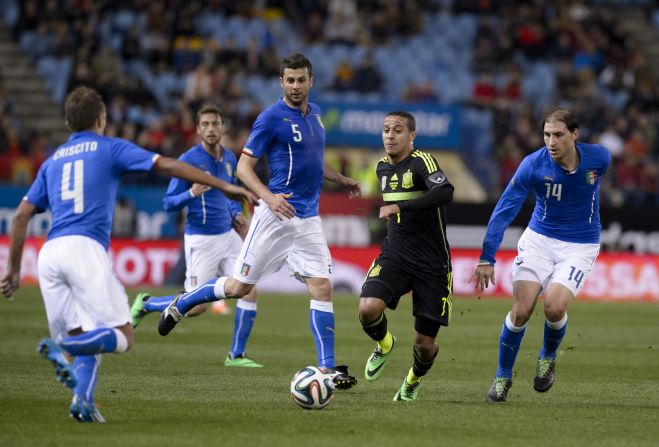Pedro scored the only goal of the game as Spain defeated Italy 1-0 in a closely fought contest in Madrid.