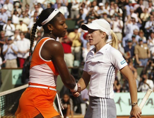 There was a rapid, no-look handshake between Serena Williams, left, and Justine Henin at the French Open in 2003. Henin won the match after a controversial incident on Williams' serve in the third set of the semifinal. 