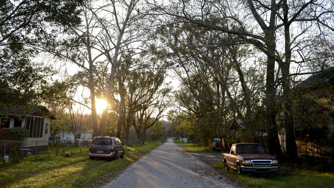 Hampton is home to 477 residents, and the average income is just under $30,000.