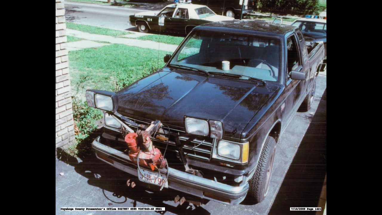 Espinoza testified that he, D'Ambrosio and a man named Michael Keenan forced Klann into their pickup truck the night of September 23, 1988. <a href="http://i2.cdn.turner.com/cnn/2014/images/03/18/espinoza.police.statment_9.26.88.pdf" target="_blank" target="_blank">Espinoza testified</a> that they ordered Klann to help them find a man named Paul "Stoney' Lewis who had allegedly stolen drugs from them. <a href="http://i2.cdn.turner.com/cnn/2014/images/03/18/espinoza.police.statment_9.26.88.pdf" target="_blank" target="_blank">According to court documents</a>, Espinoza testified the trio grew frustrated with Klann when they failed to track Lewis down.