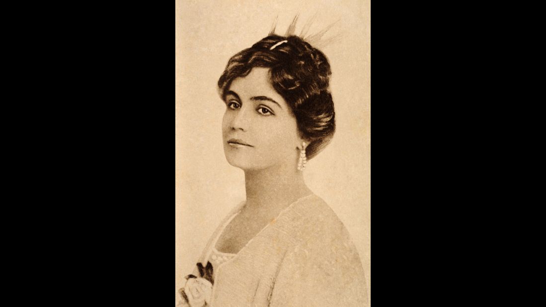Lois Weber was a <a href="https://www.nwhm.org/education-resources/biography/biographies/lois-weber/" target="_blank" target="_blank">pioneer in the movie industry,</a> a female director in the early 1900s who started her own studio, Lois Weber Productions.