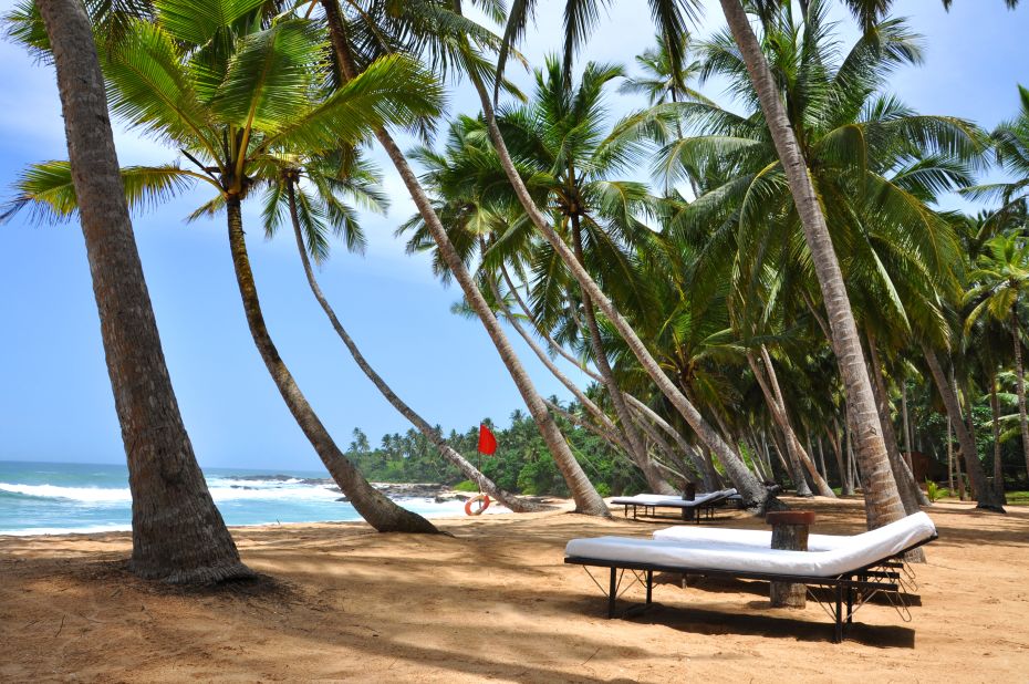 Amanwella has its own 800-meter, crescent-shaped beach. 