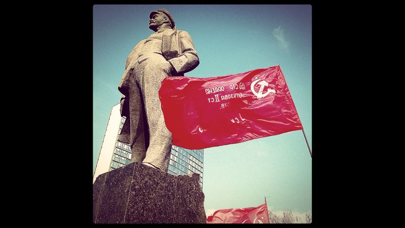 DONETSK, UKRAINE: "Dominating the main square named after him: Vladimir Ilyich Ulyanov, also known as Lenin" - CNN's Christian Streib.  Follow Christian on Instagram at <a href="https://trans.hiragana.jp/ruby/http://instagram.com/christianstreibcnn" target="_blank" target="_blank">instagram.com/christianstreibcnn</a>.