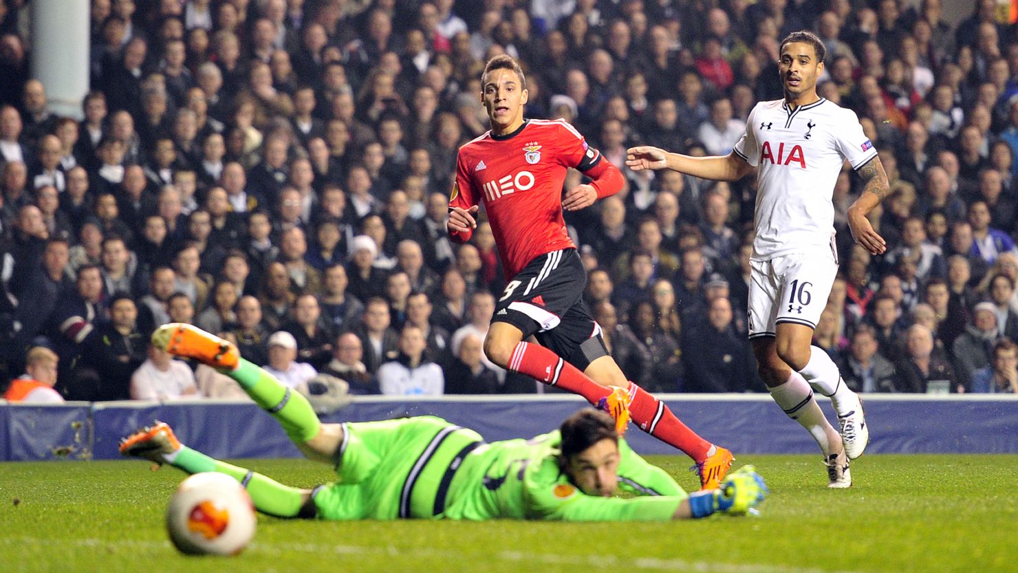 Rodrigo (center) opened the scoring for Benfica against Tottenham Hotspur in the first leg of their last 16 Europa League tie.