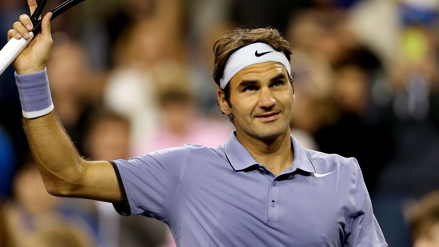 Roger Federer acknowledges the crowd after defeating Kevin Anderson of South Africa at Indian Wells.