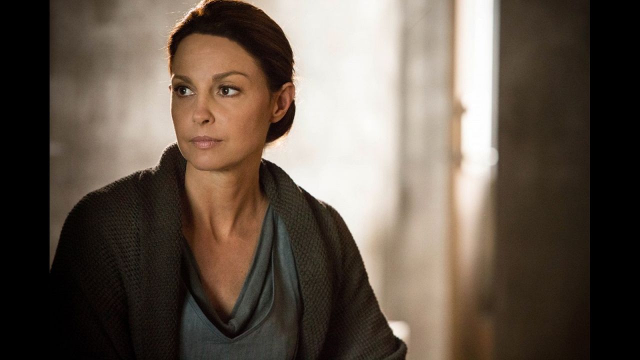 Tris' mother, Natalie Prior (Ashley Judd), is more open to her children moving into a different faction, even though that means they'd leave their home behind.