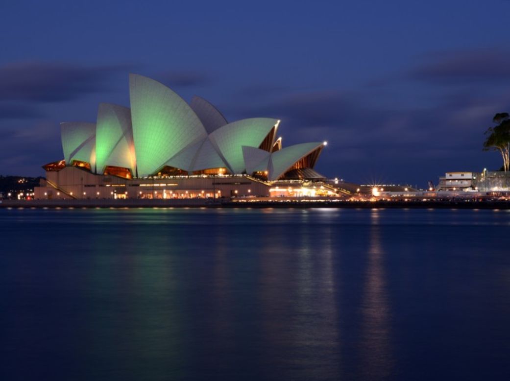 La Casa de la Ópera de Sídney se vistió de verde en 2013.<br />