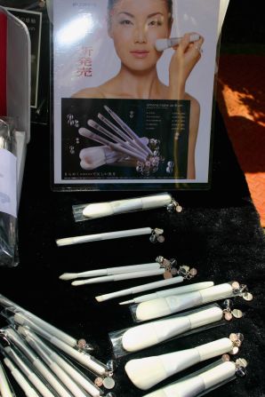 Faced with declining demand for calligraphy brushes, many Kumano companies have begun producing high-end makeup brushes.