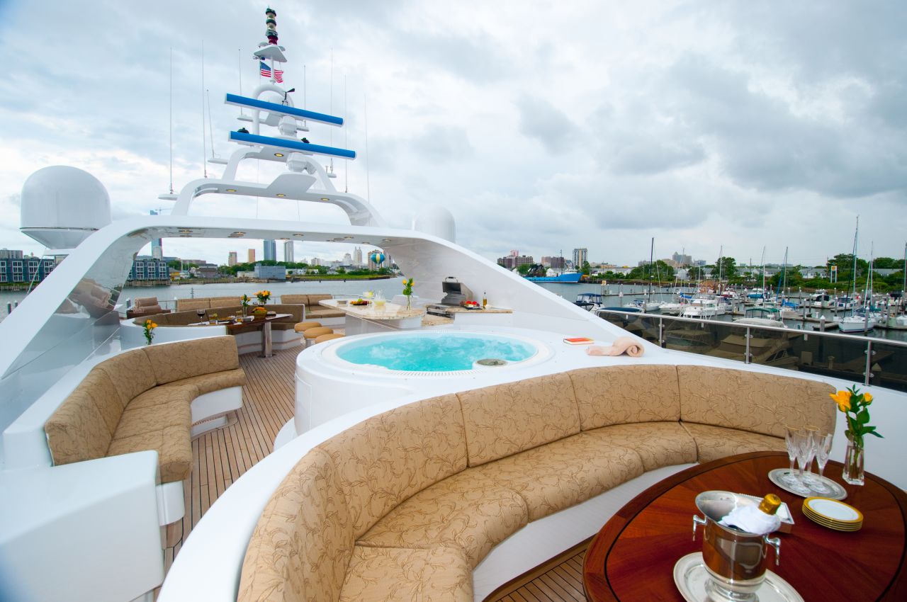 Live like the "Wolf of Wall Street" on own movie yacht | CNN
