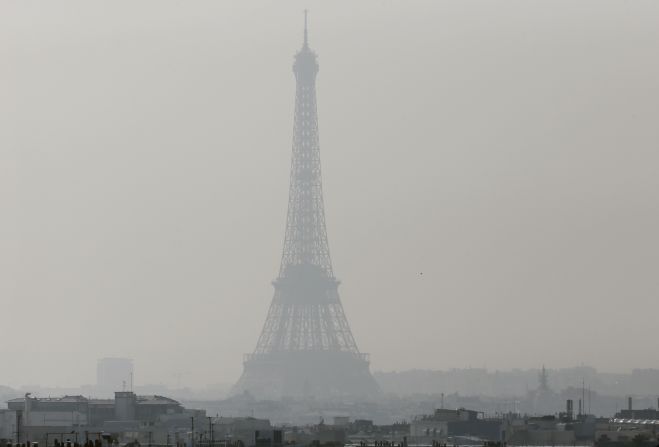 ... the air looked like this. Public transport was made free and cars were partially banned as the city tried to solve its pollution problem. 