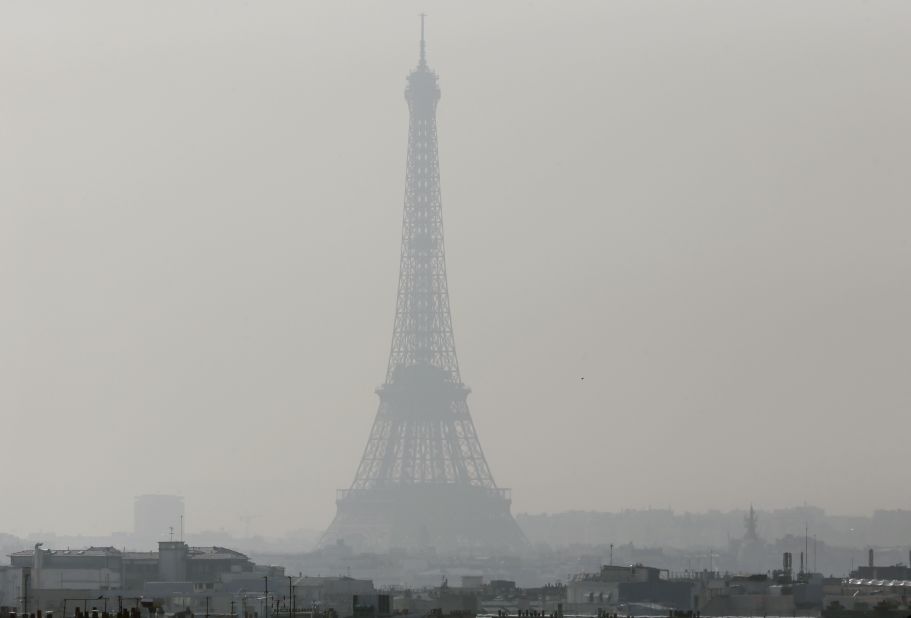 ... the air looked like this. Public transport was made free and cars were partially banned as the city tried to solve its pollution problem. 