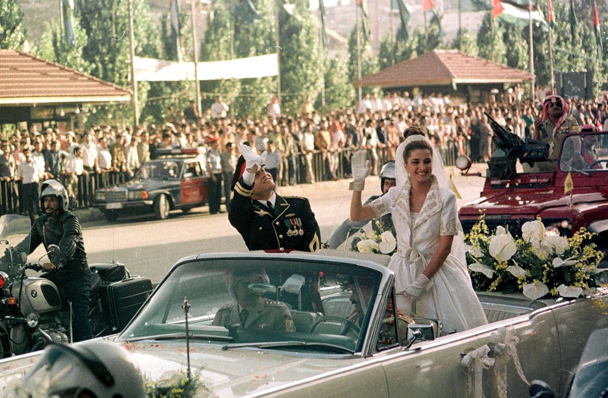 Jordanian Crown Prince Abdullah and his wife Rania on their wedding day in Amman on June 10, 1993.
