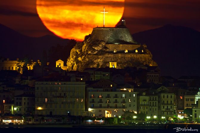 La imagen favorita de Vasilis Metallinos, quien toma fotos de las estrellas desde la isla griega de Corfú.