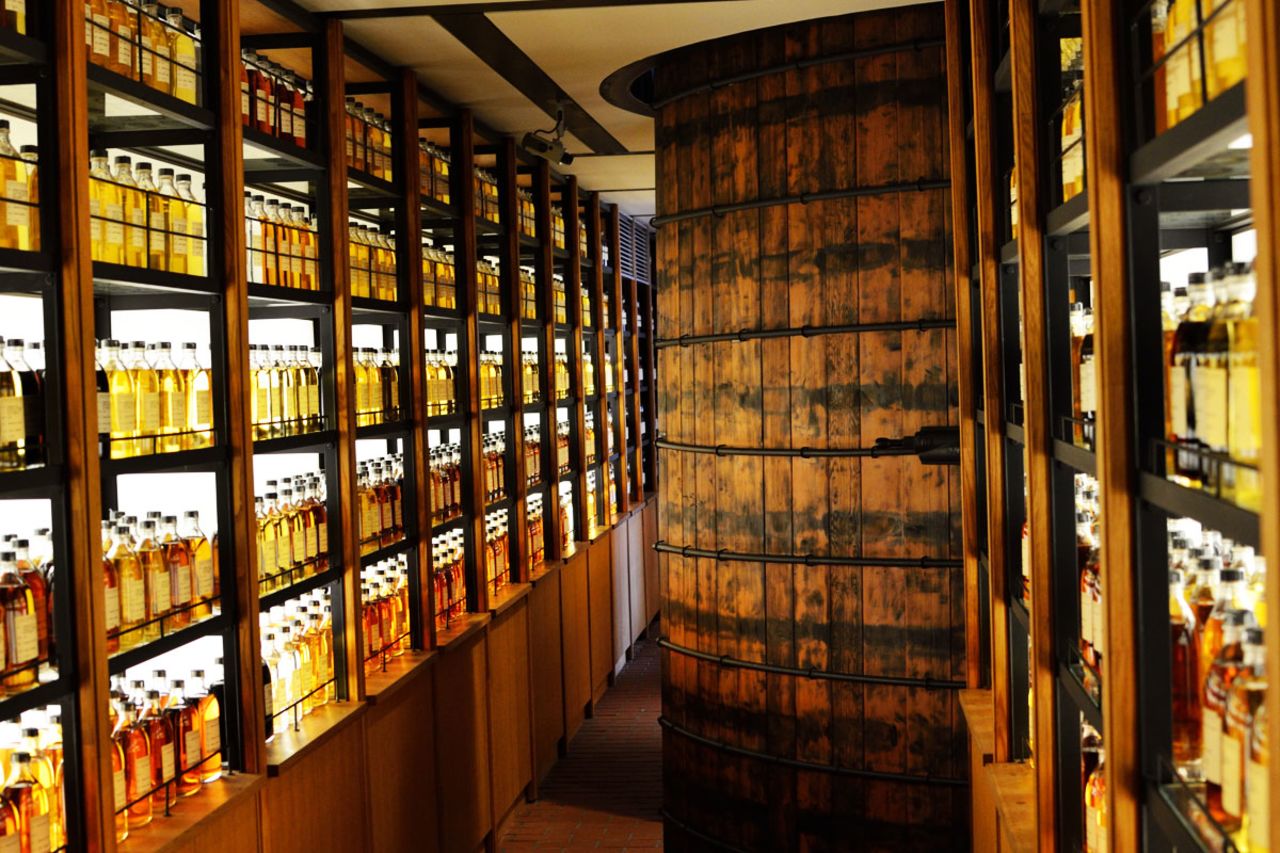 In the factory shop, visitors can purchase whiskeys only available on site.