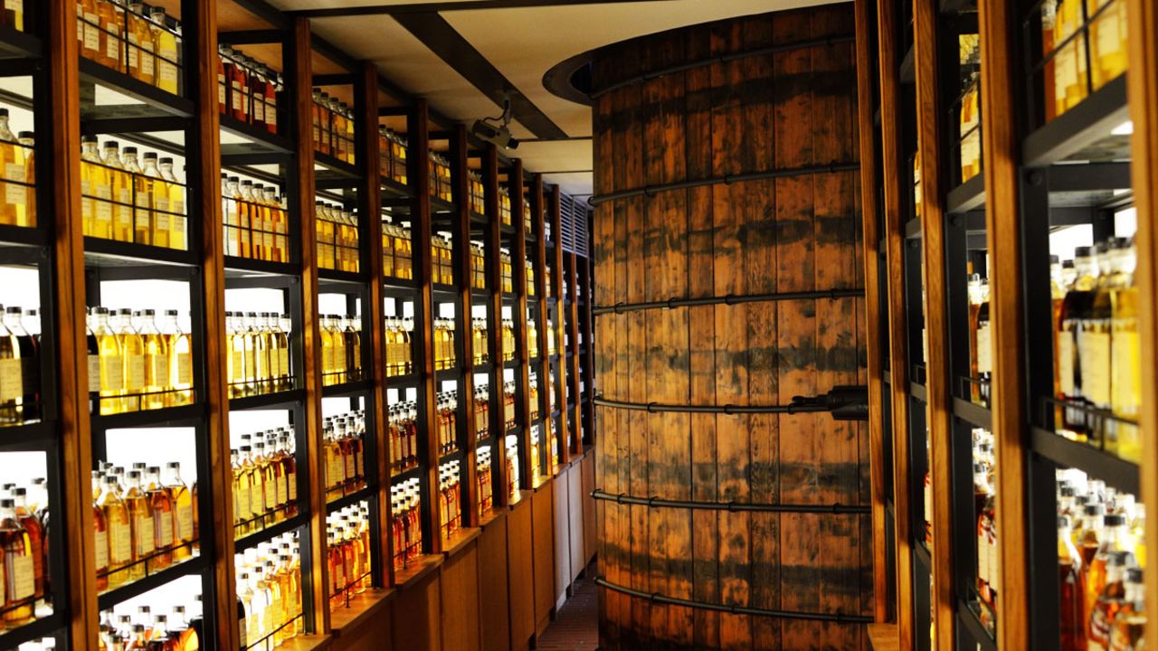 In the factory shop, visitors can purchase whiskeys only available on site. 
