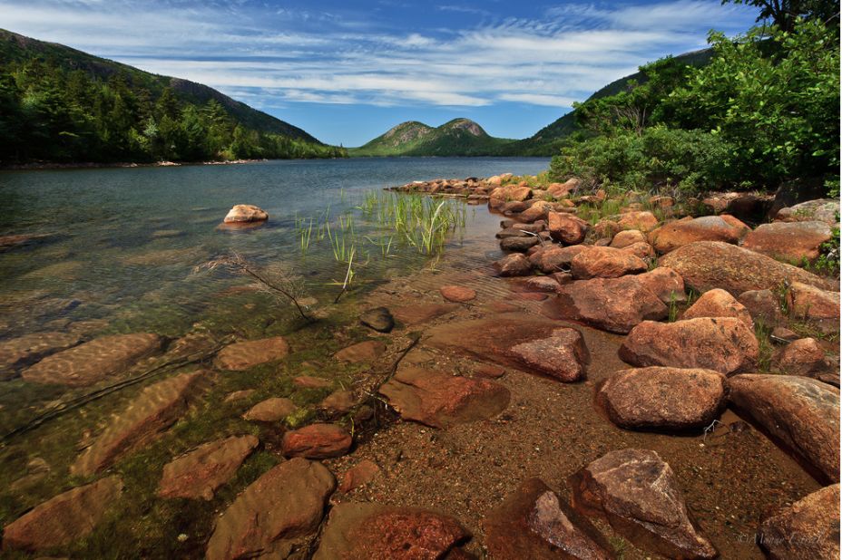 The Acadia All American Road is a coastal drive that skirts the woodlands of <a href="http://www.nps.gov/acad/" target="_blank" target="_blank">Acadia National Park</a> in Maine.
