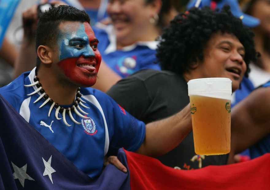 This guy looks like he knows a thing or two about how to enjoy the Sevens. Big beers allow you to spend less time in line and more time watching the action on the field. 