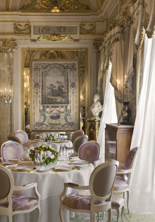 <strong>Louis XV, Monte Carlo, Monaco: </strong>Even the simple business of handing out the bread rolls has been turned into theater at this <a href="index.php?page=&url=http%3A%2F%2Fedition.cnn.com%2F2014%2F04%2F07%2Ftravel%2Feurope-most-expensive-restaurants%2F">regal restaurant</a> in Monaco.