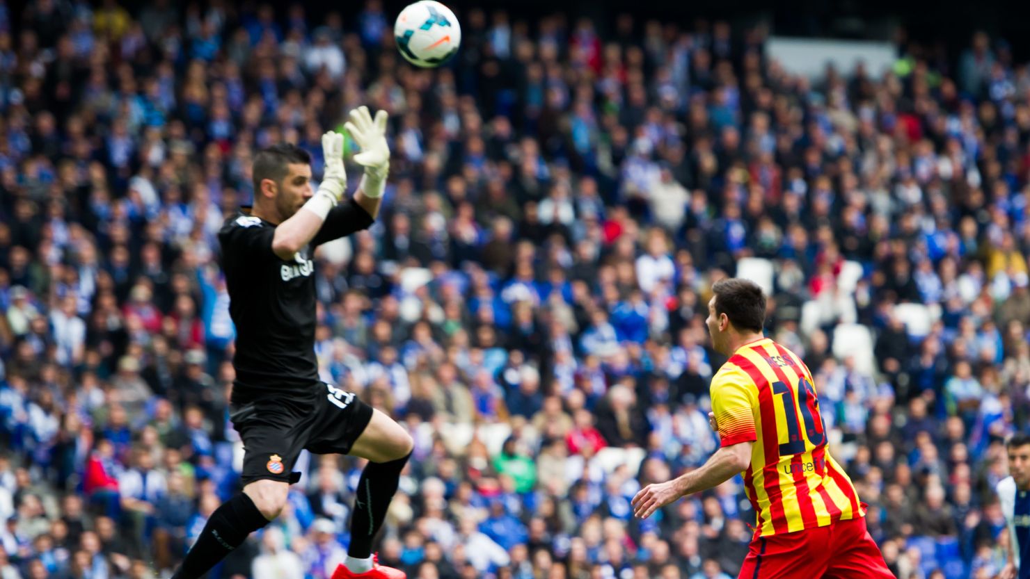 Espanyol keeper Francisco Casilla was sent off against Barcelona for handling outside the area. 