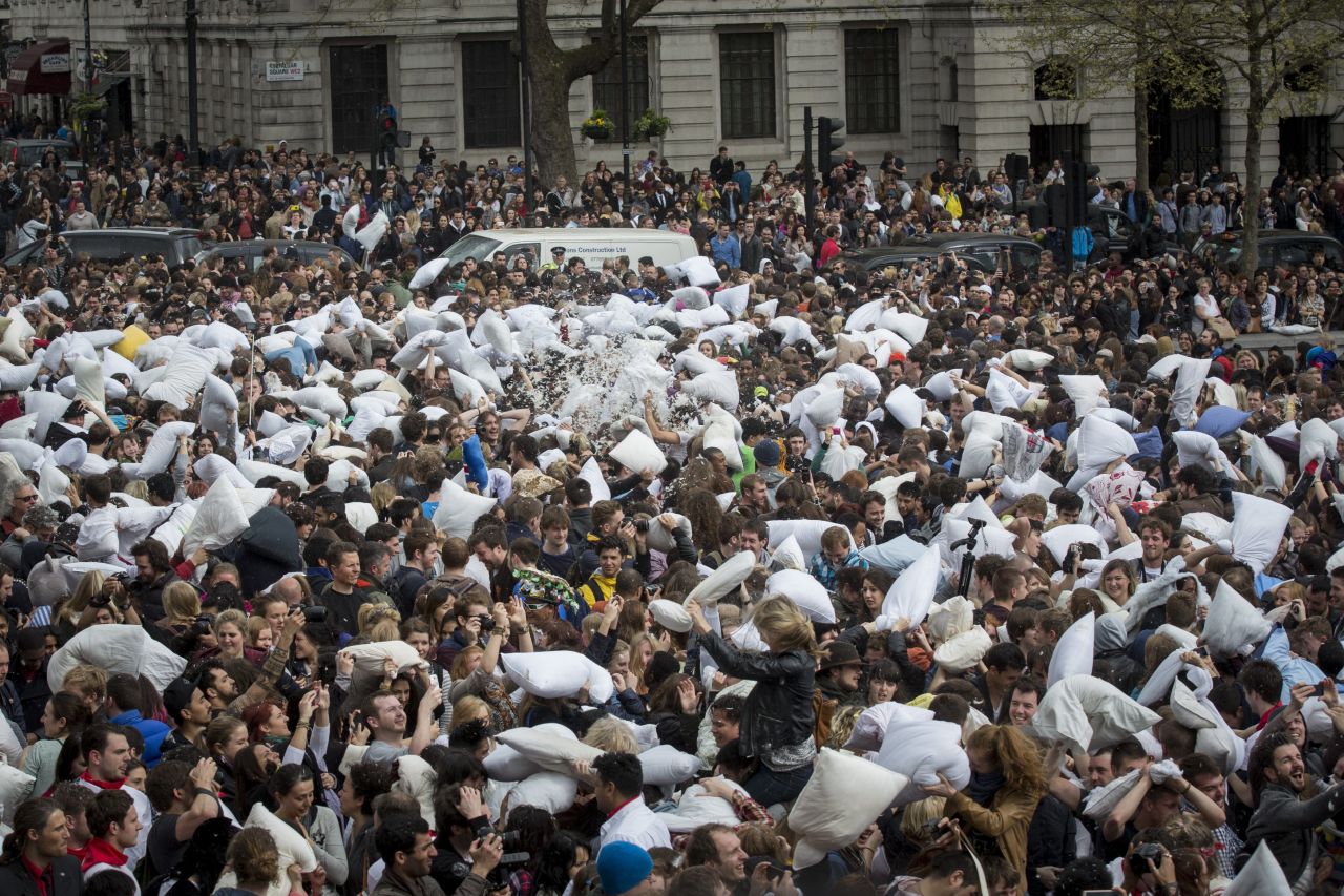 A crowd of pillow warriors fills the north terrace of Trafalgar Square.