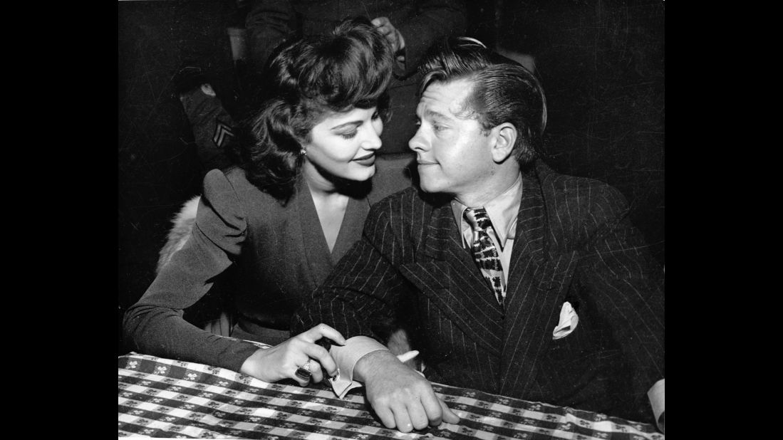 Rooney and his first wife, American actress Ava Gardner, in the early 1940s.